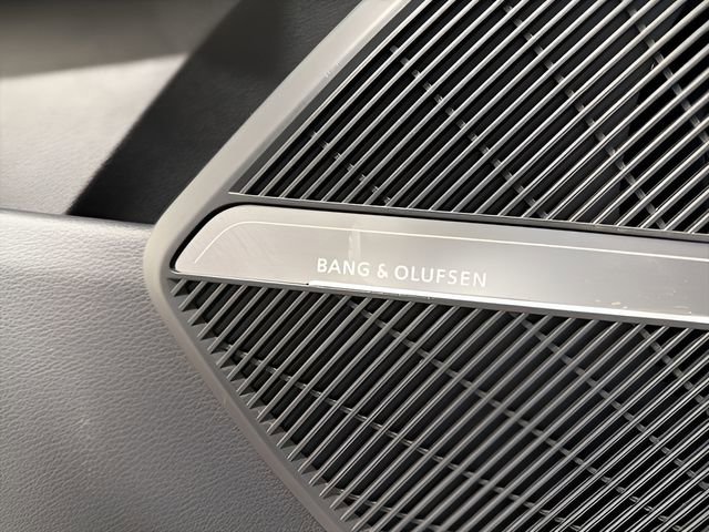 Used 2023 Audi Q5 2.0T Premium Plus w/ Premium Plus Package image 10