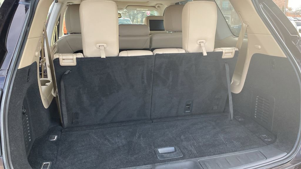 Used 2019 Nissan Pathfinder Platinum image 11