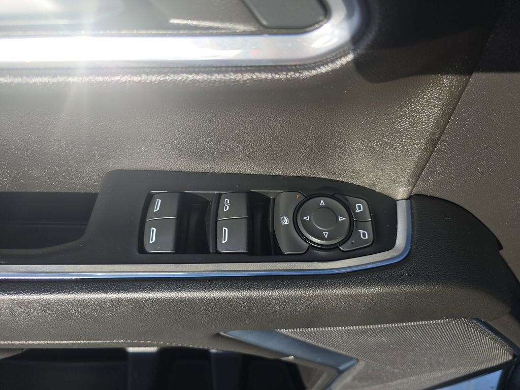 Used 2024 Chevrolet Silverado 1500 LT image 29