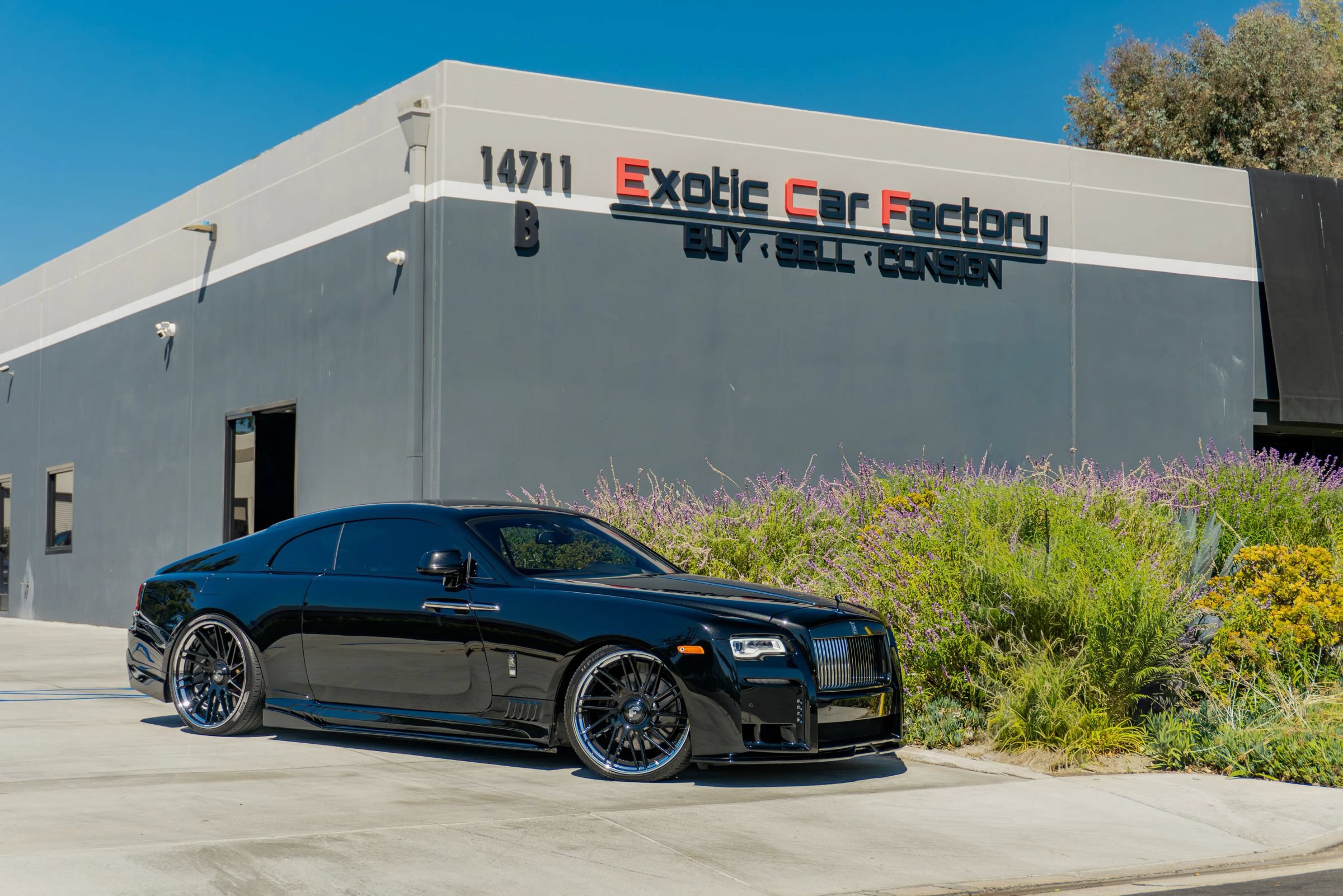 Used 2018 Rolls-Royce Wraith RWD image 1