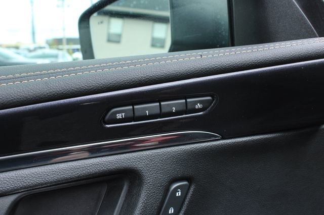 Used 2016 Chevrolet Impala LTZ w/ Enhanced Convenience Package FWD image 12