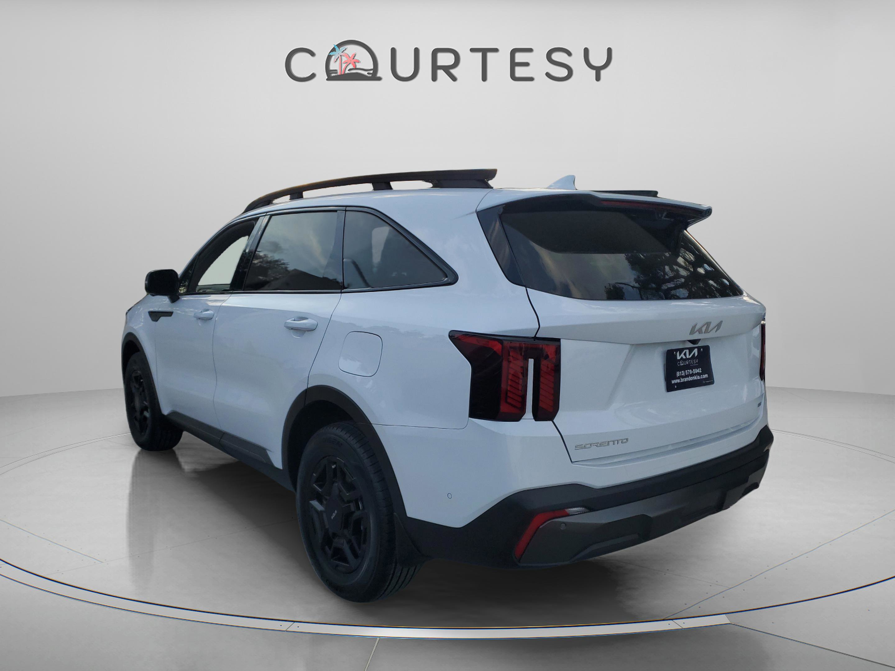 Certified 2024 Kia Sorento SX Prestige image 3
