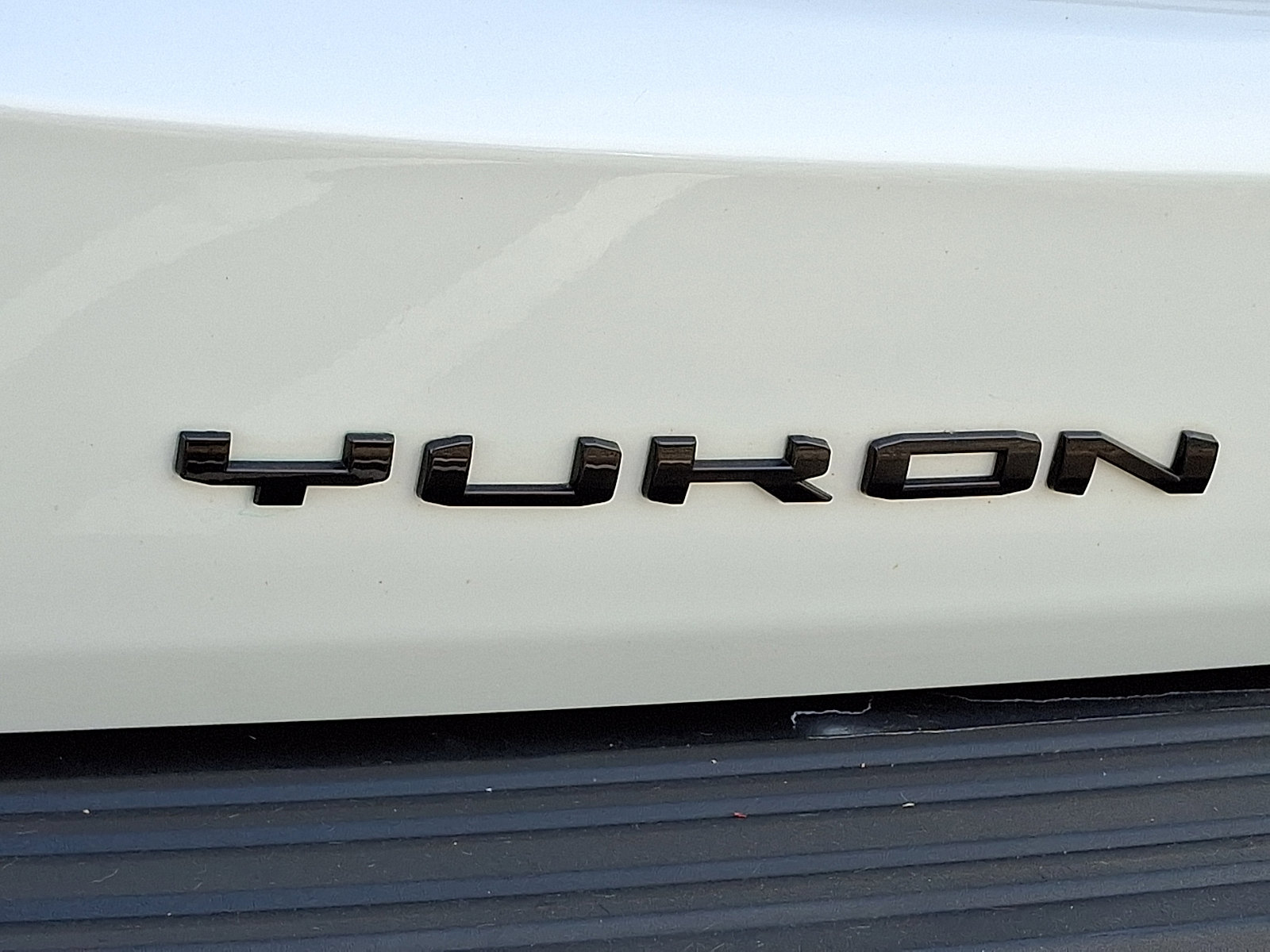 Used 2023 GMC Yukon XL Denali AWD/4WD image 32