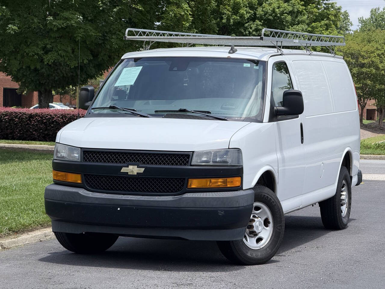 Used 2019 Chevrolet Express 2500 w/ Driver Convenience Package RWD image 1