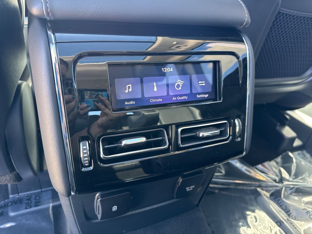 New 2027 Lincoln Aviator AWD image 23
