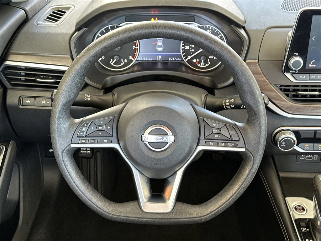Used 2023 Nissan Altima 2.5 SV image 16