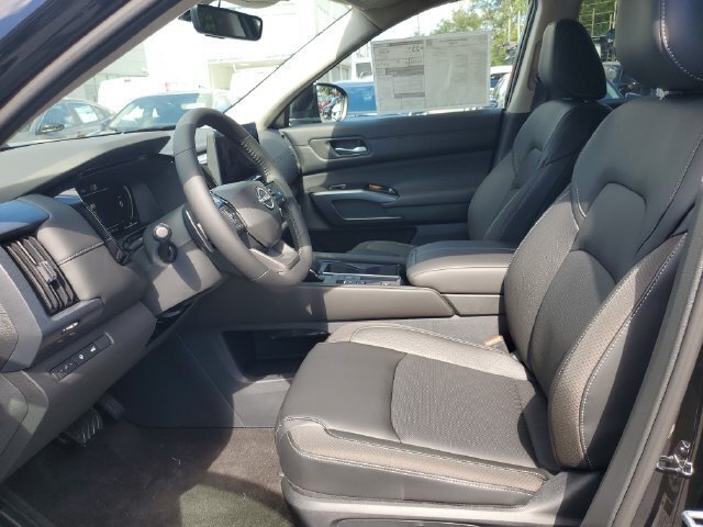 New 2026 Nissan Pathfinder SL FWD image 13