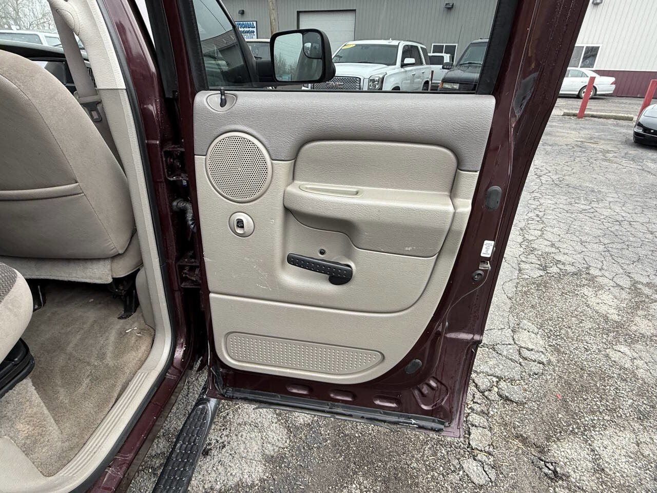 Used 2005 Dodge Ram 3500 Truck SLT image 29