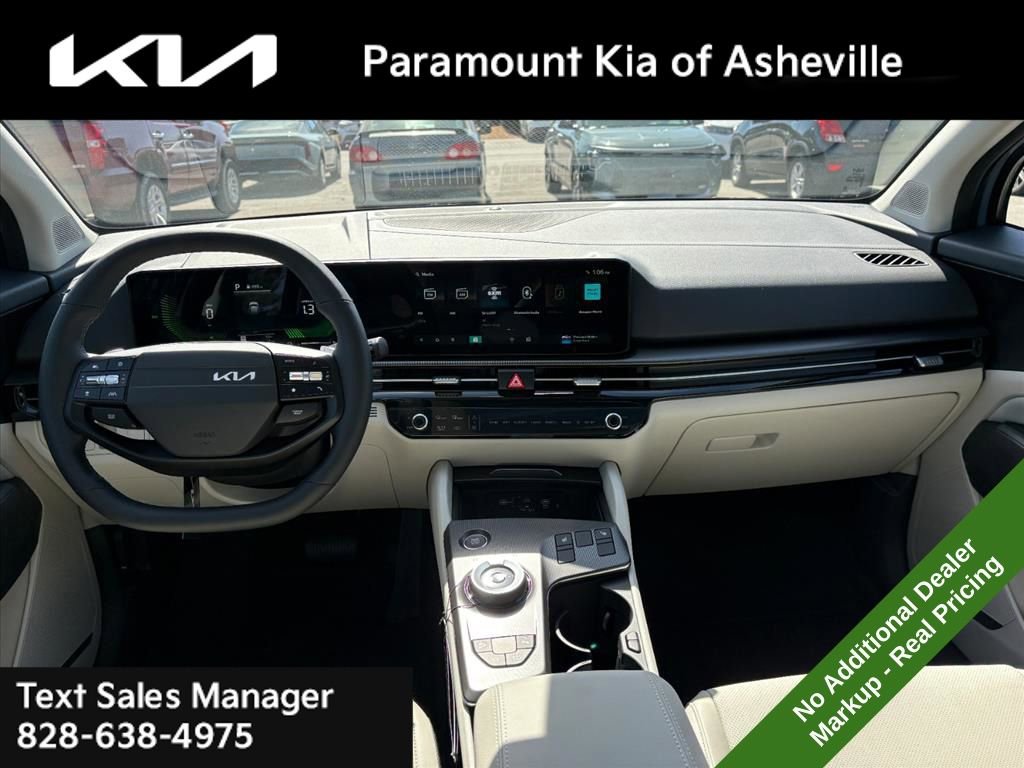 New 2026 Kia Sportage EX image 7