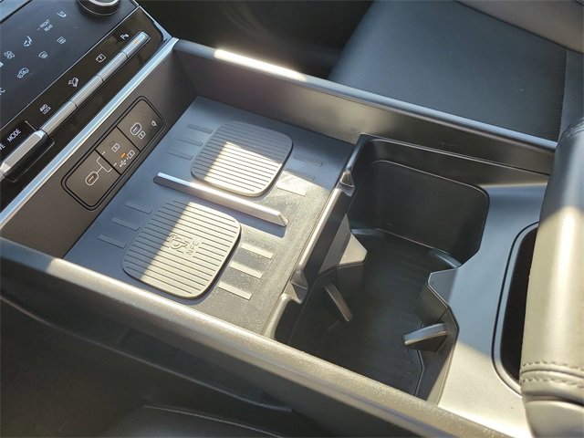 Used 2025 Hyundai Santa Fe SEL image 14