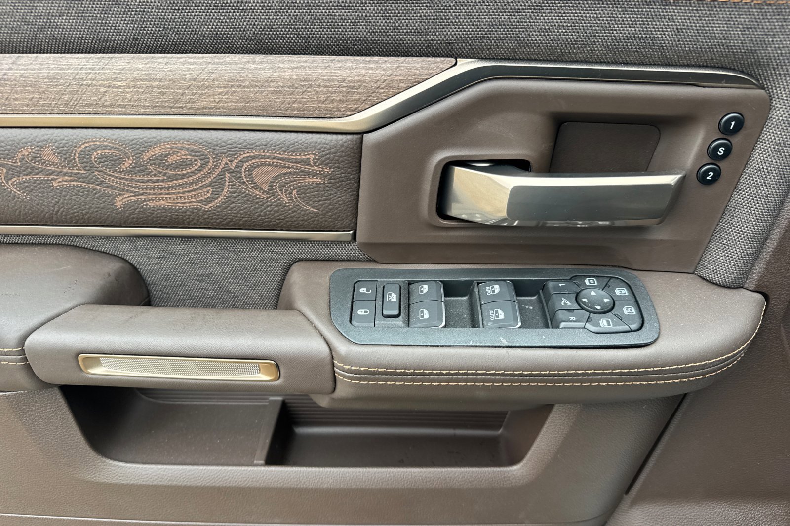 New 2026 RAM 3500 Longhorn image 10