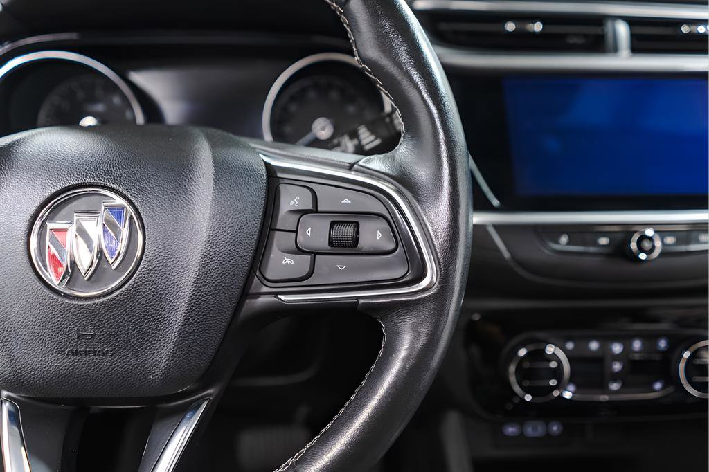 Used 2021 Buick Encore GX Essence image 13