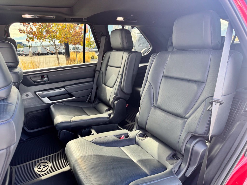 Used 2025 Toyota Sequoia Platinum AWD/4WD image 10