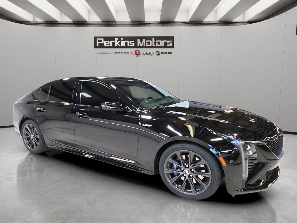 Used 2025 Cadillac CT5 V w/ Technology Package RWD image 8