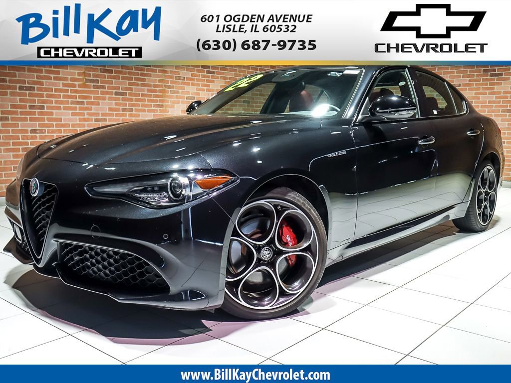 Used 2022 Alfa Romeo Giulia Veloce AWD/4WD image 1