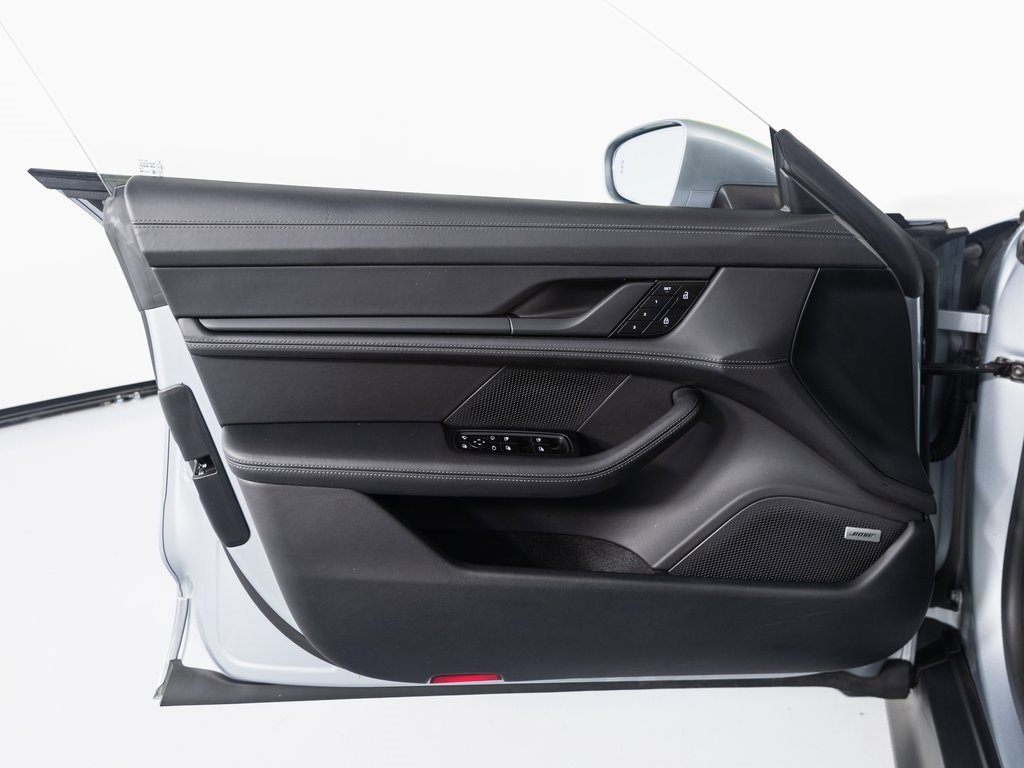 Certified 2022 Porsche Taycan GTS image 12