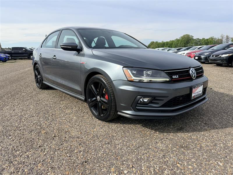 Used 2017 Volkswagen Jetta GLI FWD image 3