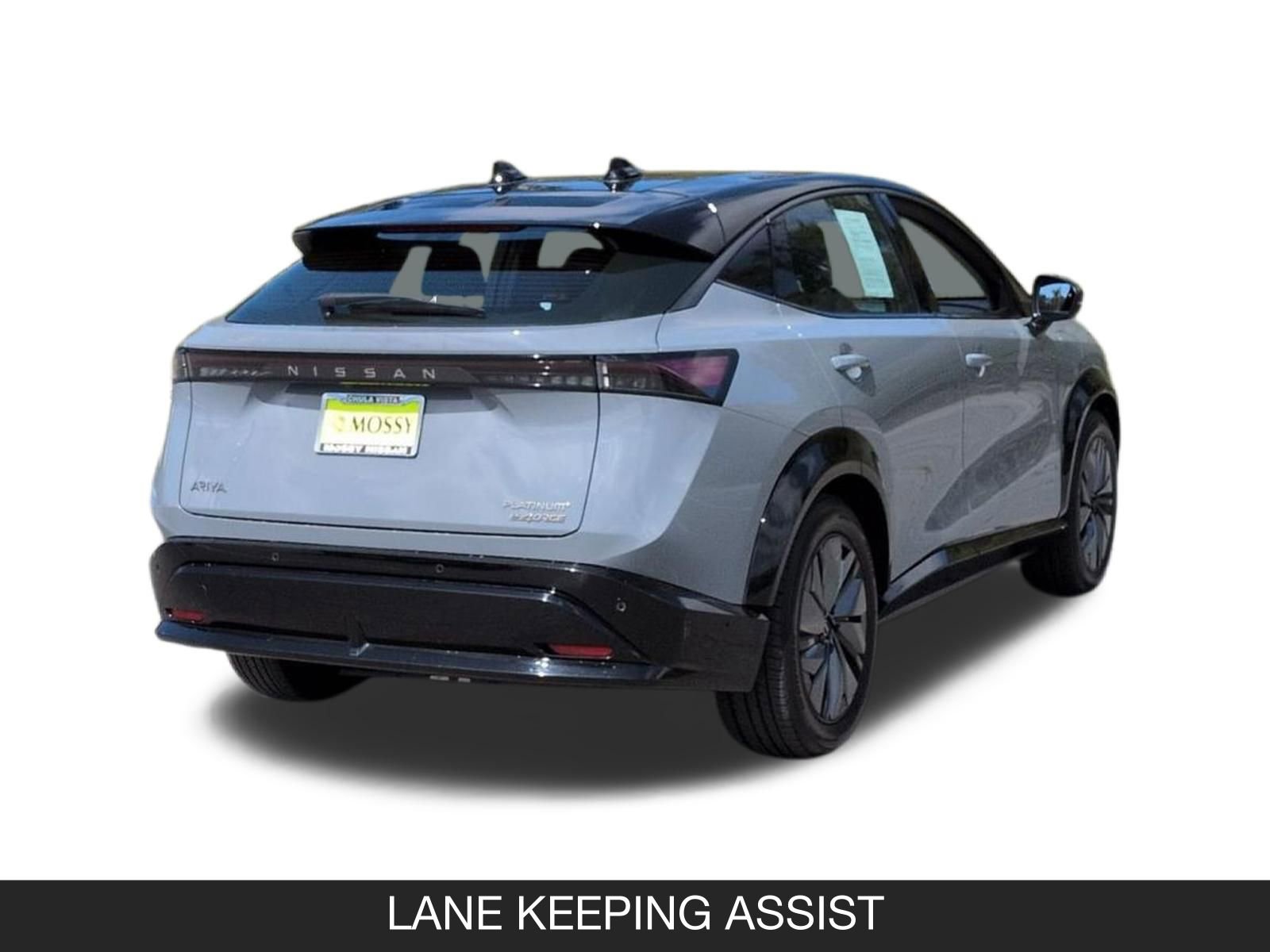 Used 2023 Nissan Ariya image 8