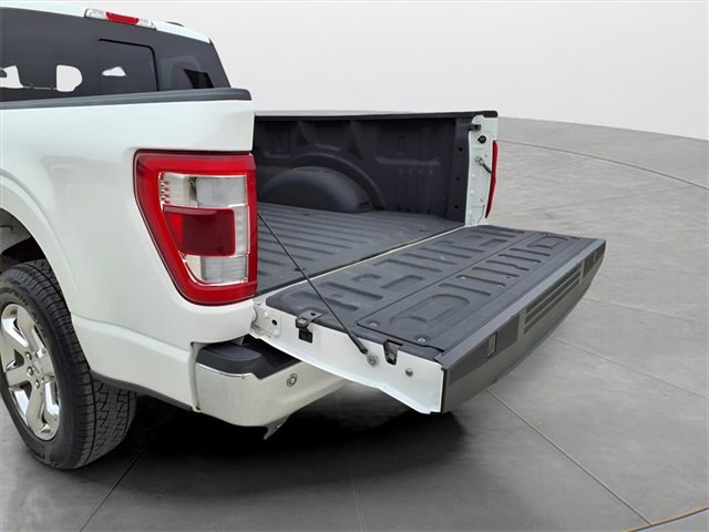 Used 2023 Ford F150 Lariat w/ Trailer Tow Package image 25