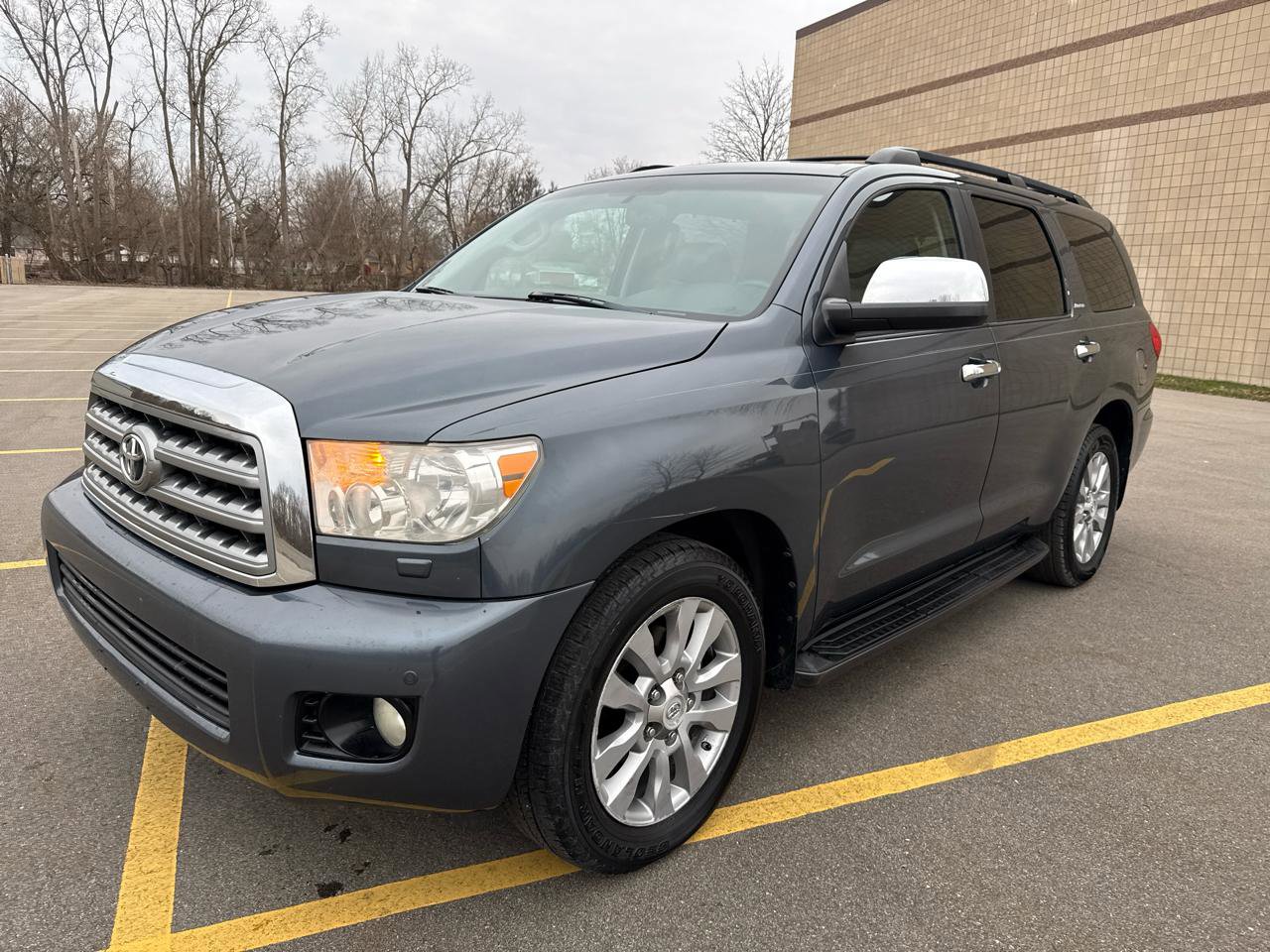 Used 2008 Toyota Sequoia Limited image 1