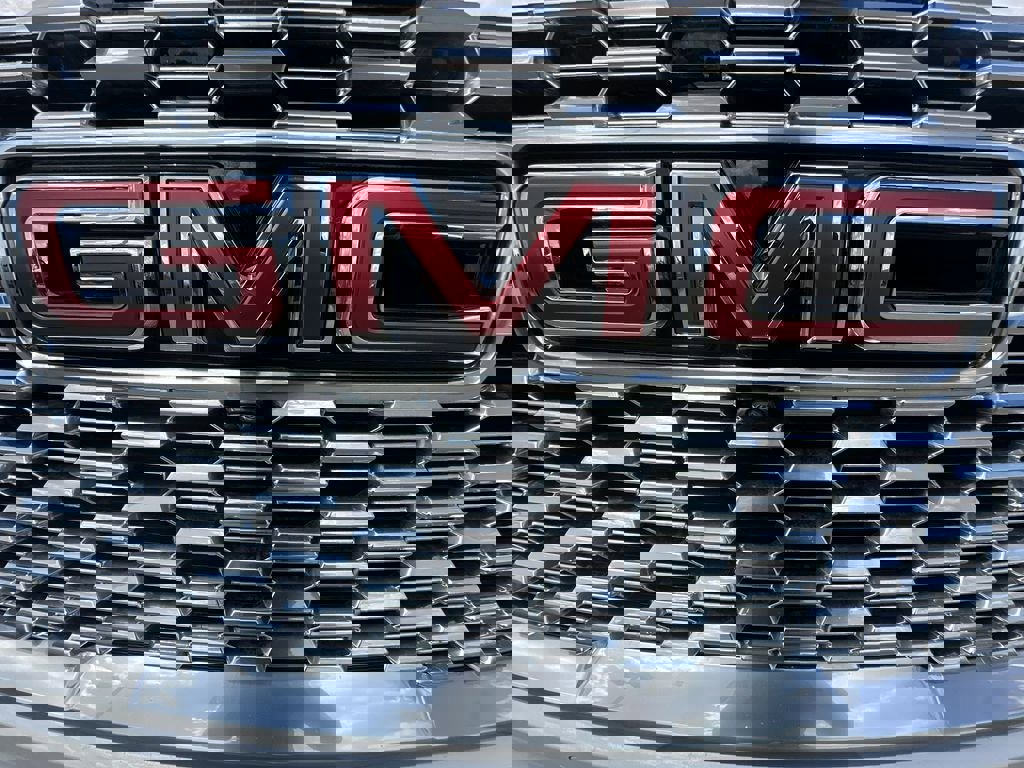 Certified 2023 GMC Yukon XL Denali image 33