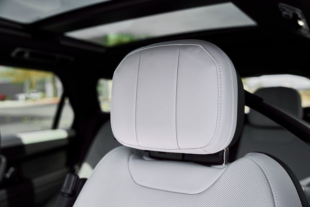 Used 2025 Land Rover Range Rover Sport Dynamic SE AWD/4WD image 43