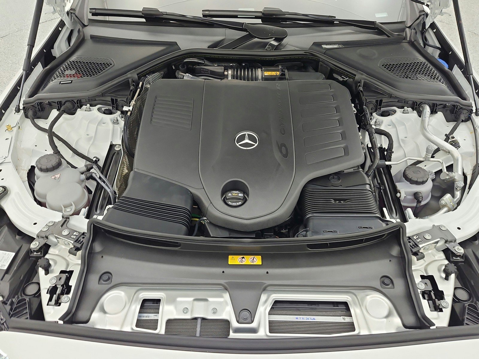 New 2026 Mercedes-Benz E 450 4MATIC Sedan image 13