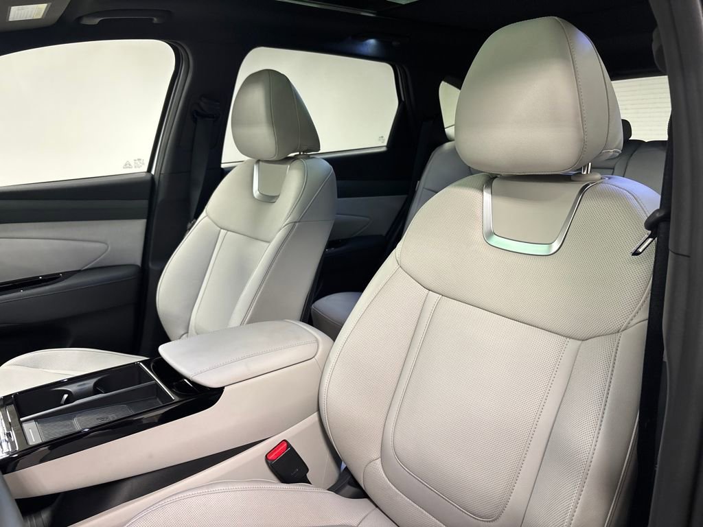 Used 2026 Hyundai Tucson Limited image 27