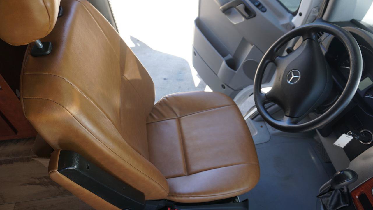 Used 2012 Mercedes-Benz Sprinter 3500 image 26