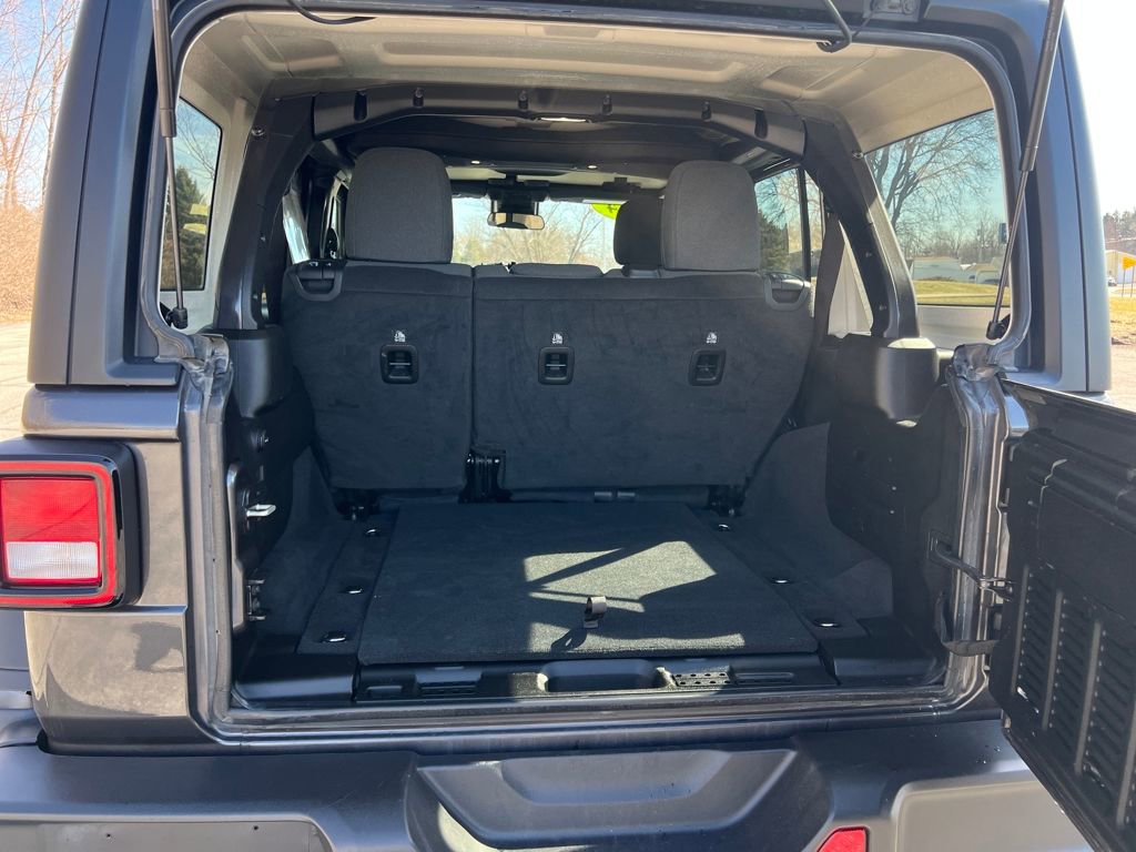 Used 2024 Jeep Wrangler Willys image 27