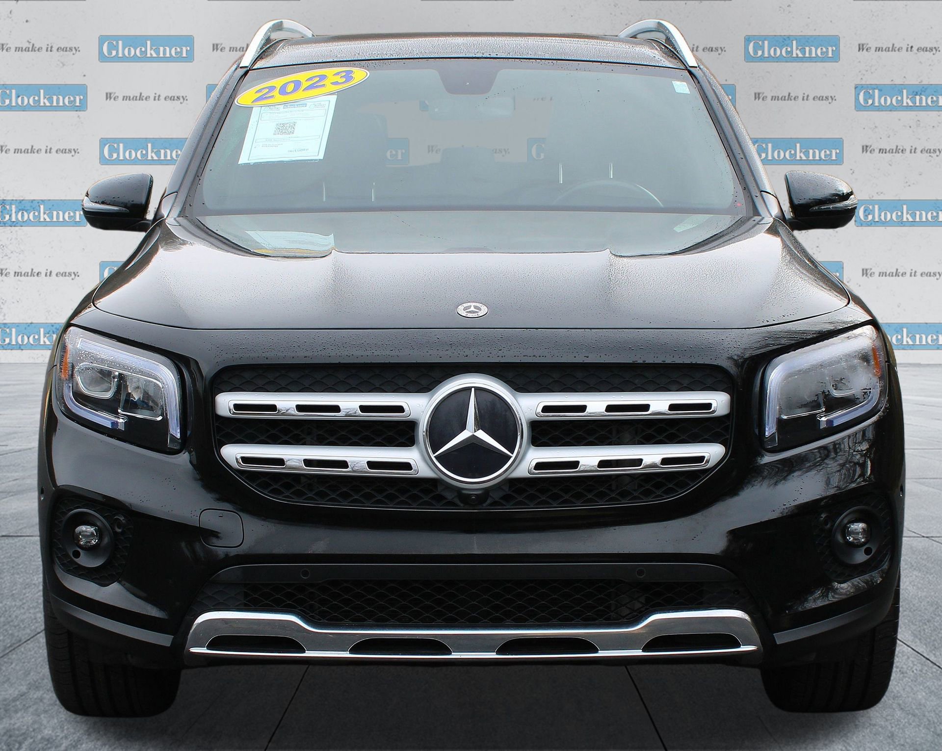 Used 2023 Mercedes-Benz GLB 250 image 2