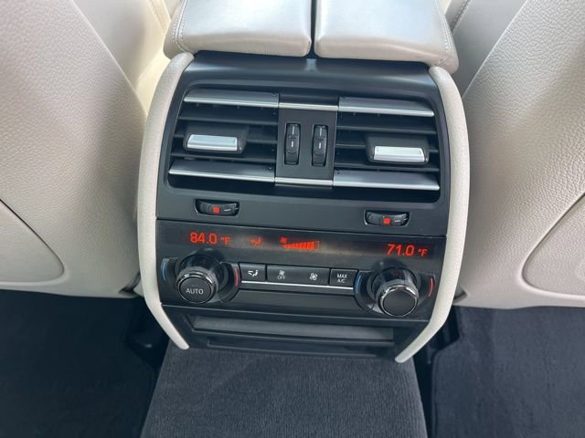 Used 2015 BMW 750i RWD image 32