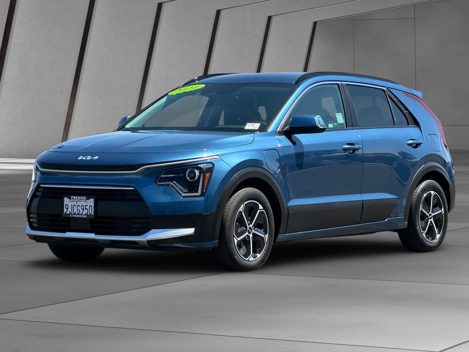Used 2024 Kia Niro EX FWD image 8