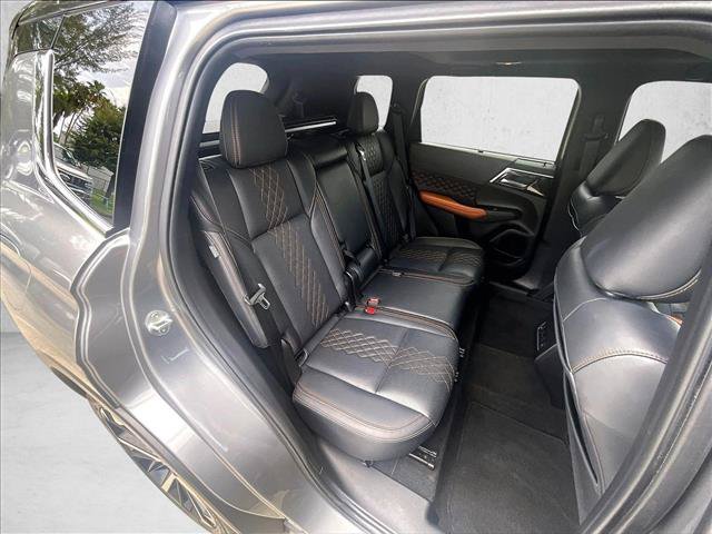 Used 2024 Mitsubishi Outlander SEL FWD image 29