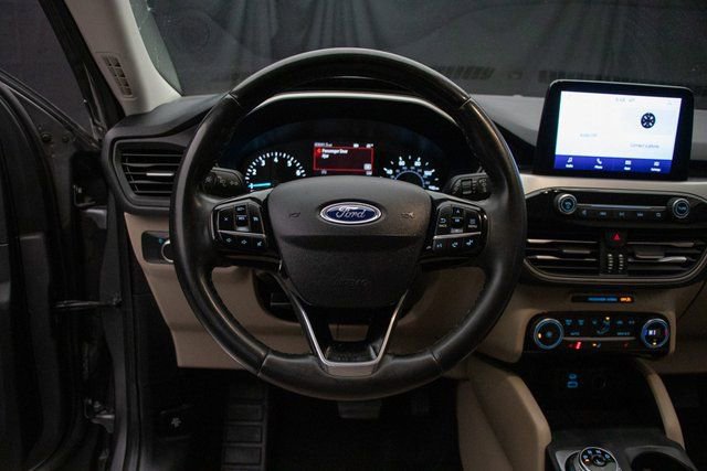 Used 2021 Ford Escape SE w/ Cold Weather Package image 25