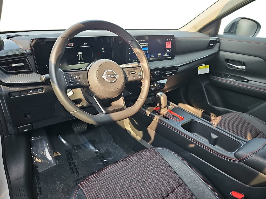Used 2026 Nissan Kicks SR FWD image 16