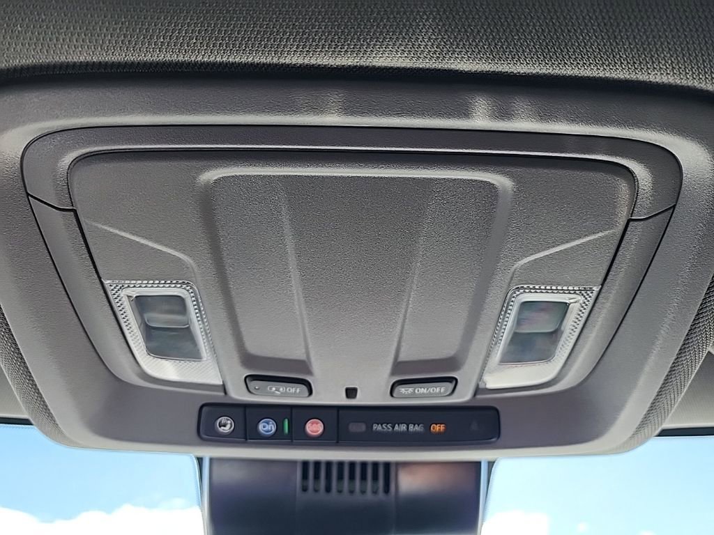 Used 2024 Chevrolet Silverado 2500 LT image 30