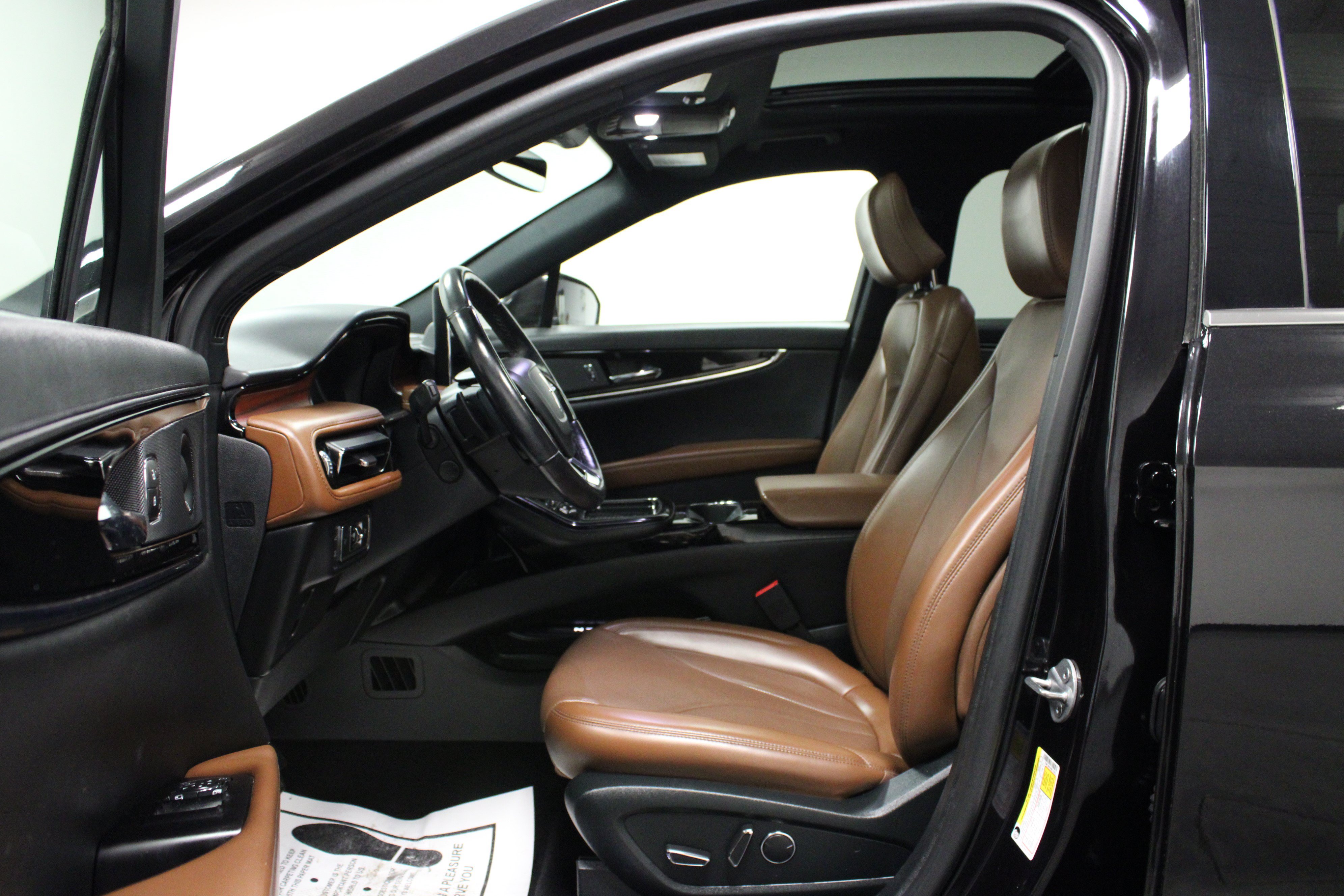 Used 2022 Lincoln Nautilus Reserve w/ Equipment Group 201A AWD/4WD image 12
