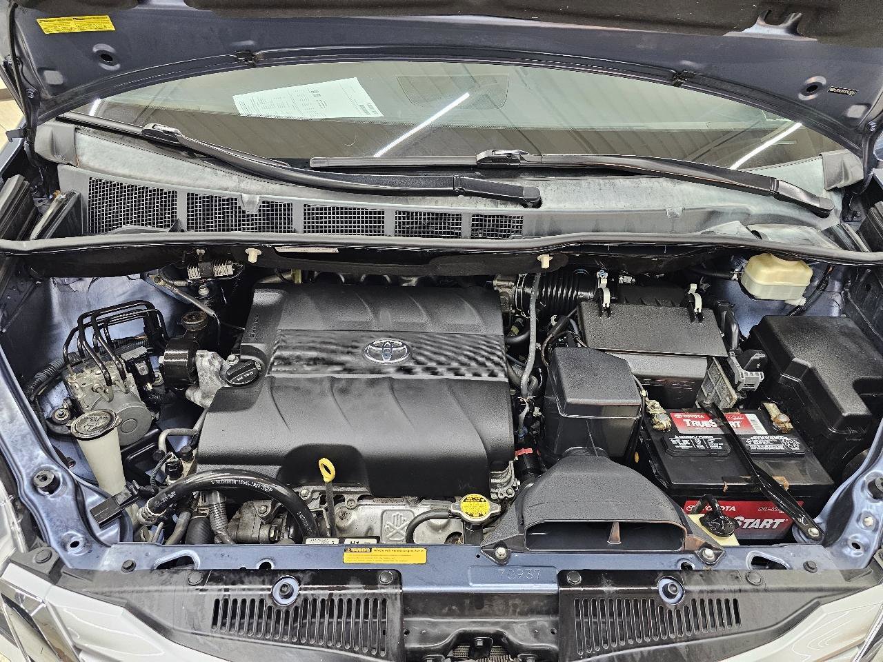 Used 2015 Toyota Sienna Limited FWD image 47