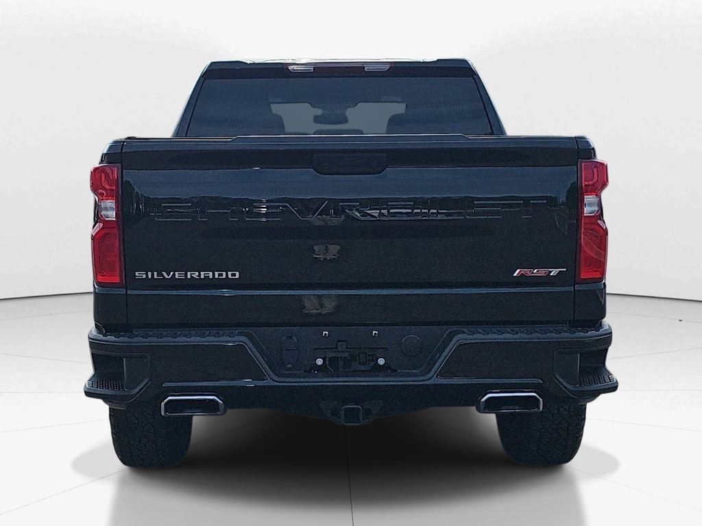 Used 2024 Chevrolet Silverado 1500 RST w/ Z71 Off-Road Package AWD/4WD image 6