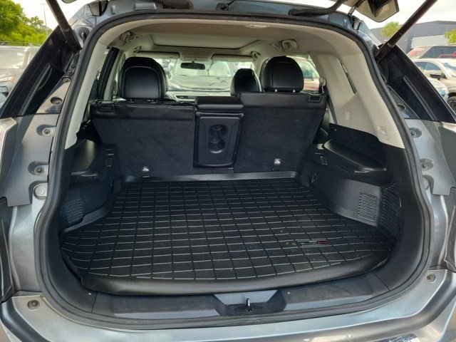 Used 2015 Nissan Rogue SL w/ SL Premium Package AWD/4WD image 11