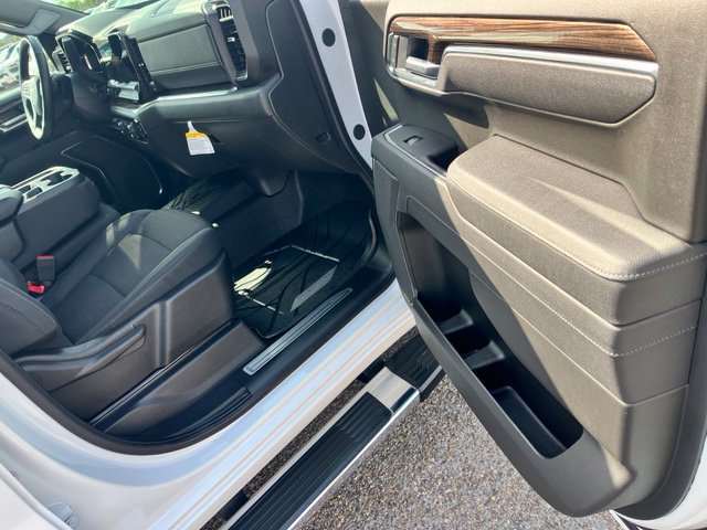 Used 2025 Chevrolet Silverado 1500 LT RWD image 20