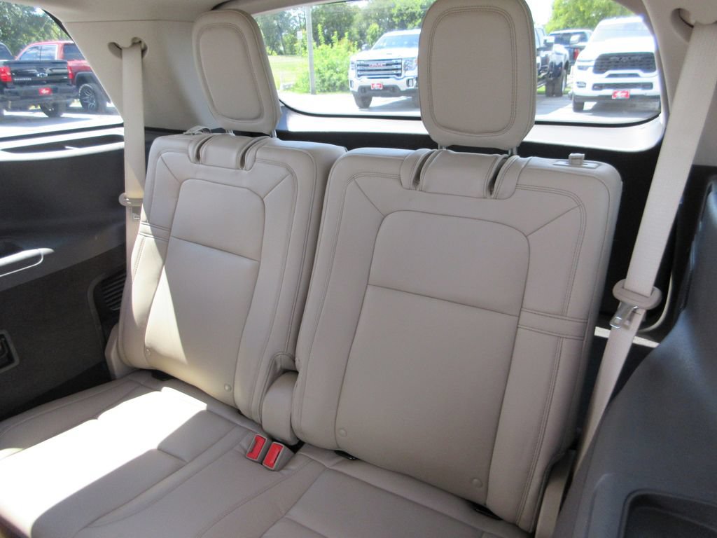 Used 2020 Lincoln Aviator Reserve w/ Elements Package Plus RWD image 23