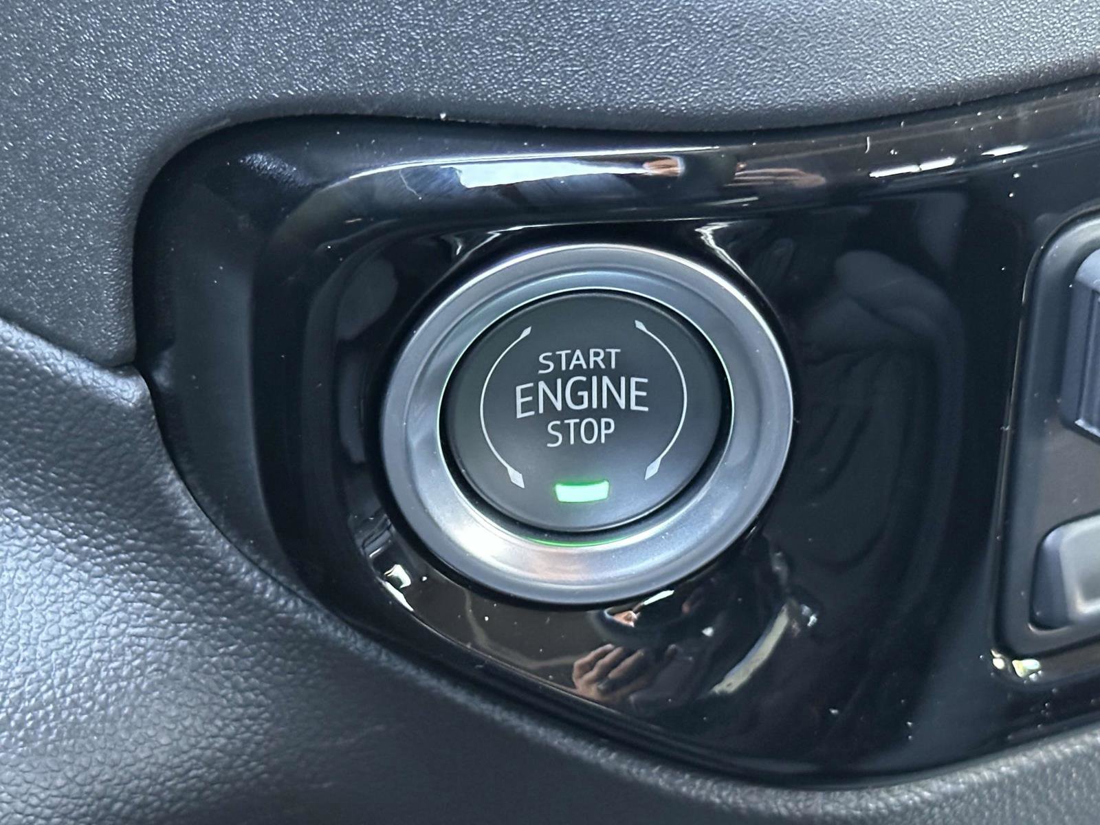 New 2025 GMC Sierra 1500 SLE w/ Preferred Package image 6