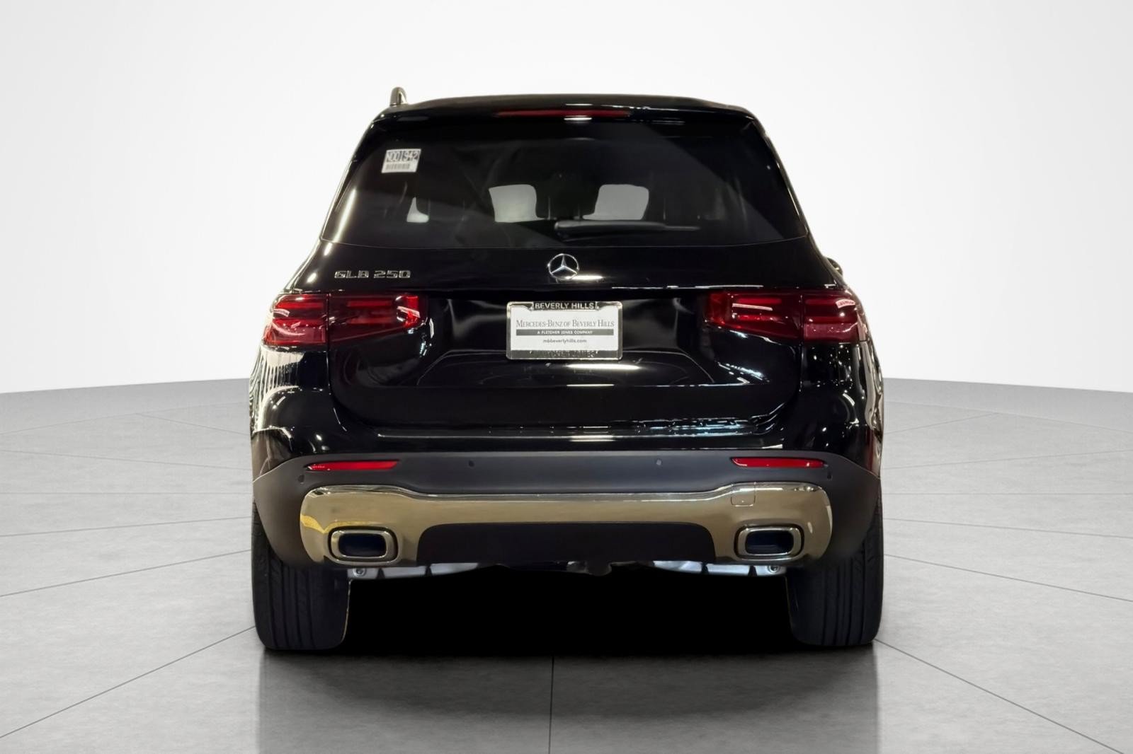 New 2026 Mercedes-Benz GLB 250 image 4