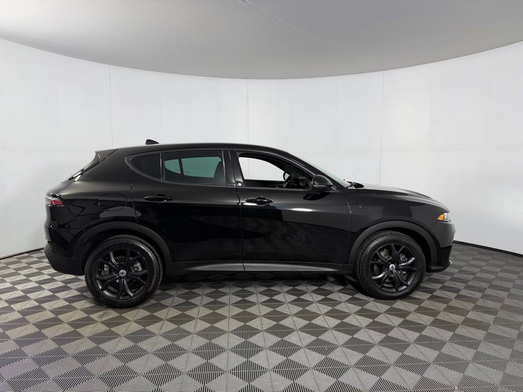 Certified 2025 Dodge Hornet GT w/ GT Blacktop Package image 6