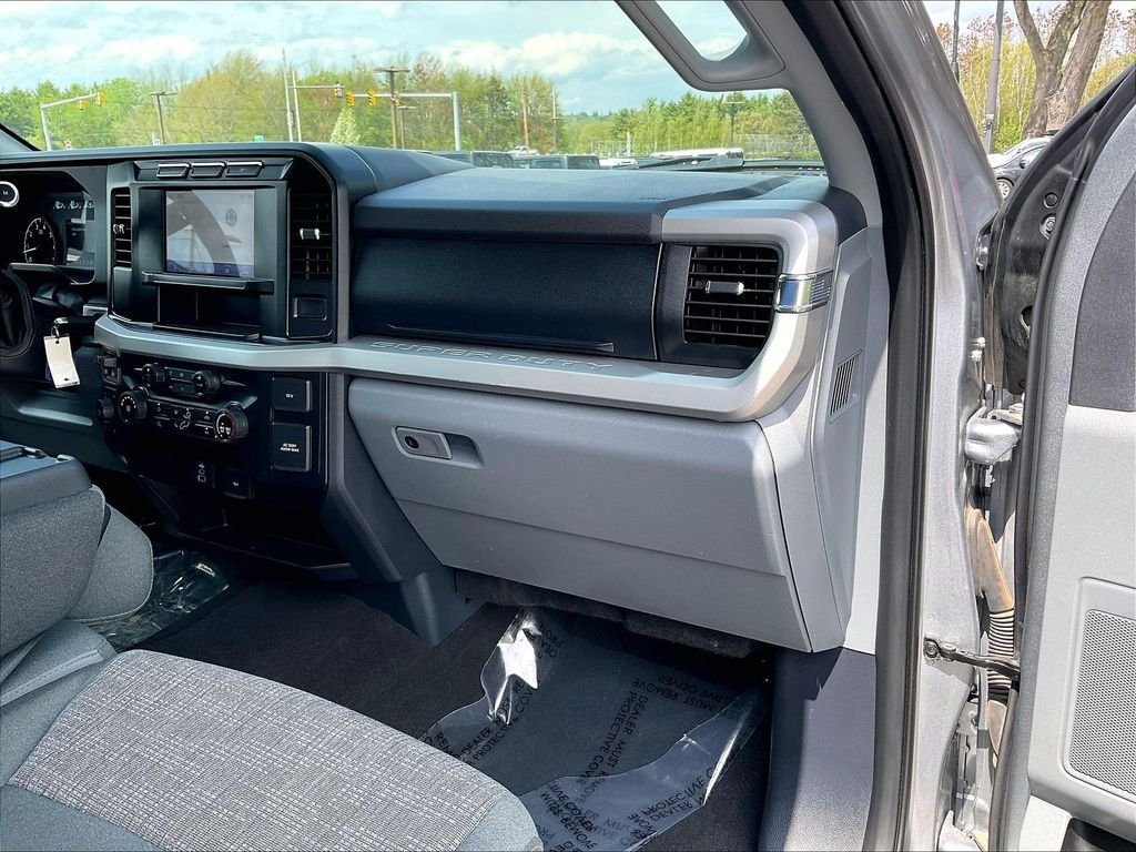 Used 2024 Ford F250 XLT AWD/4WD image 12