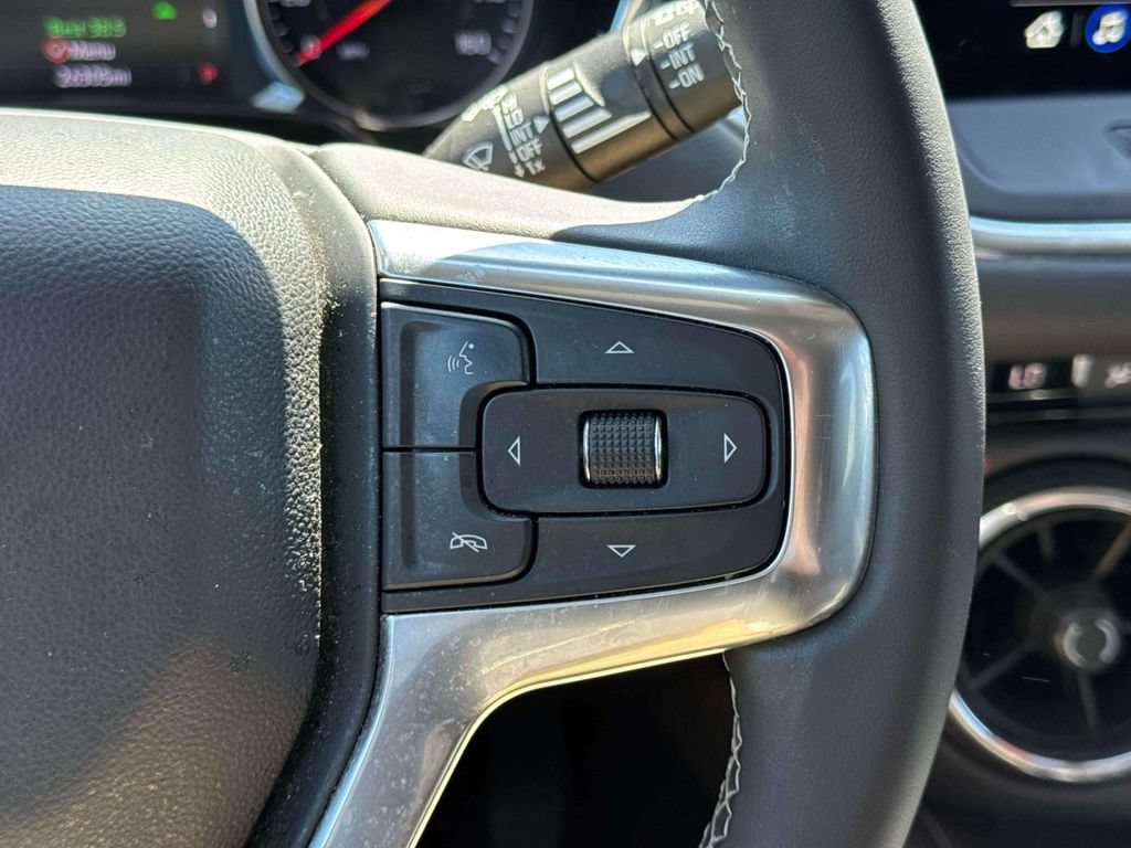 Used 2023 Chevrolet Blazer LT AWD/4WD image 25