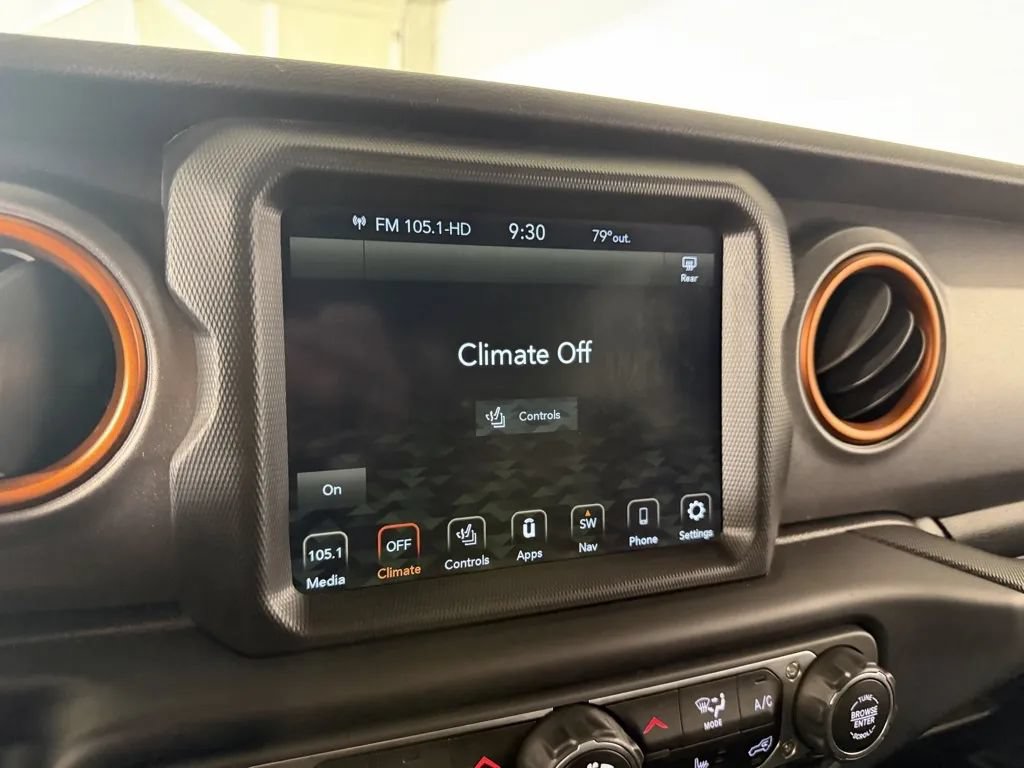 Used 2021 Jeep Gladiator Mojave AWD/4WD image 19