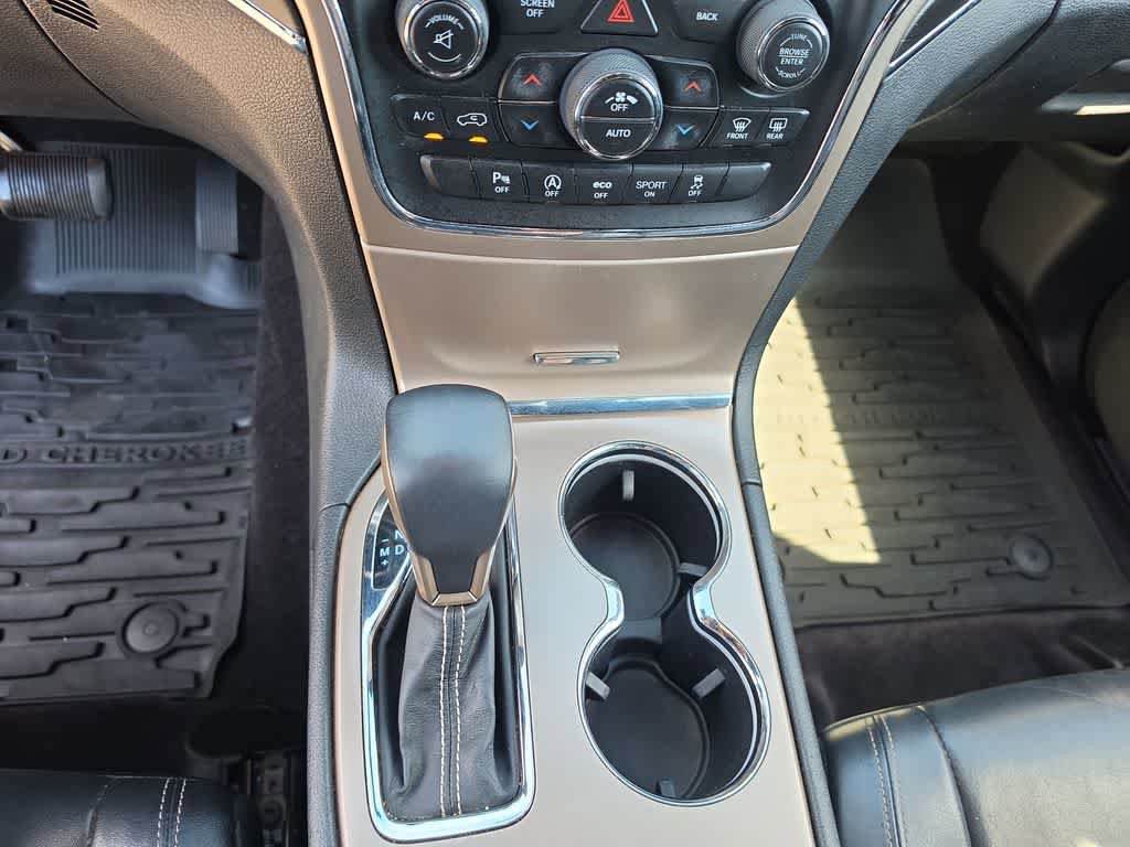 Used 2017 Jeep Grand Cherokee Limited w/ Trailer Tow Group IV AWD/4WD image 19